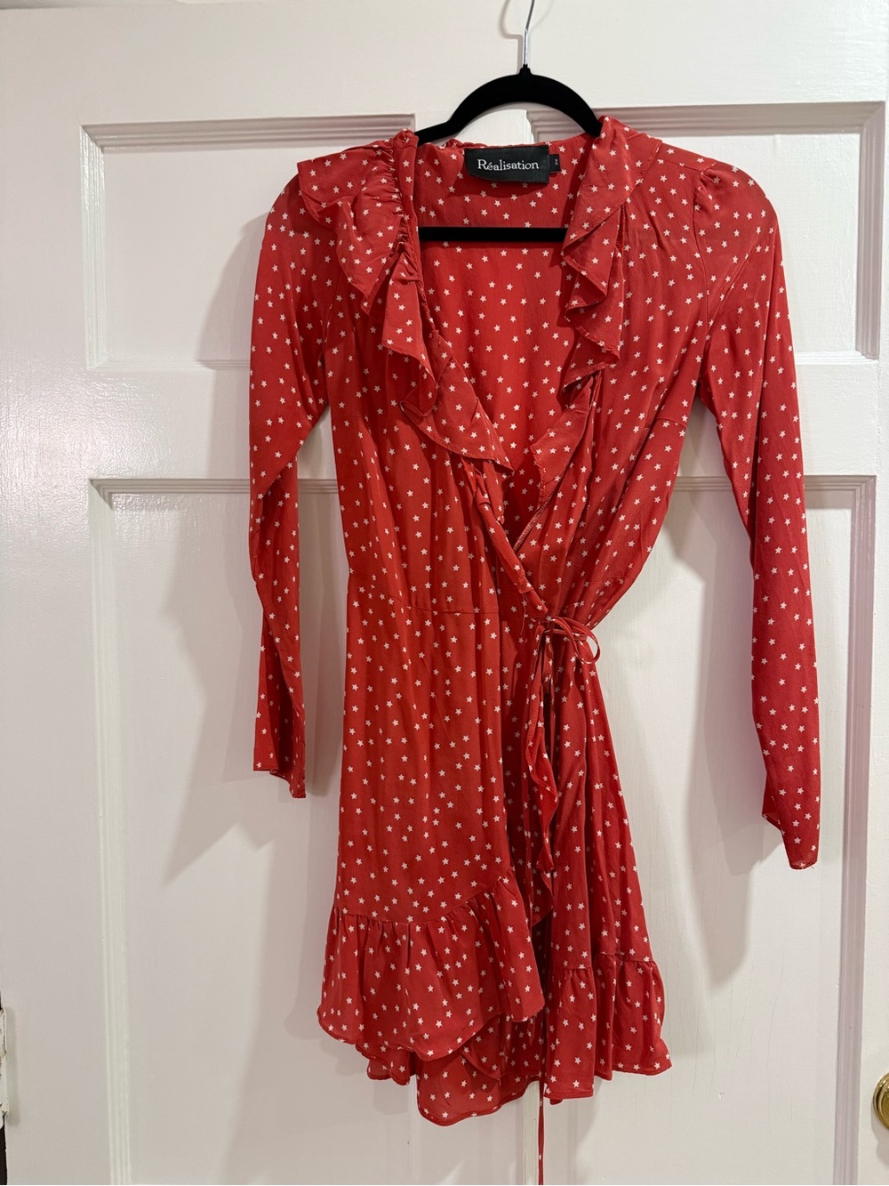 Réalisation Par Red Star Ruffle Wrap Top
